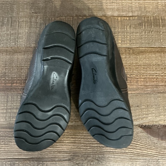 Clarks Collection Slip On Brown Leather Loafers Size 7.5 - Picture 6 of 6